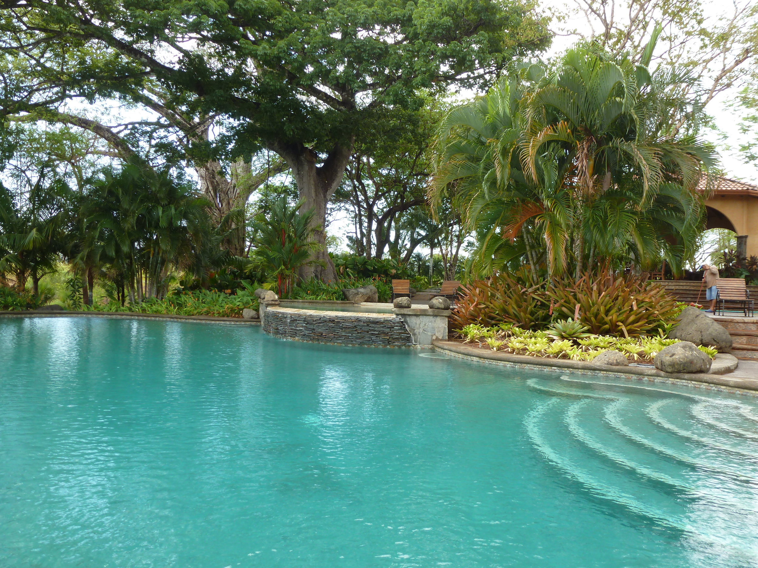 pooltierrapacifica.JPG