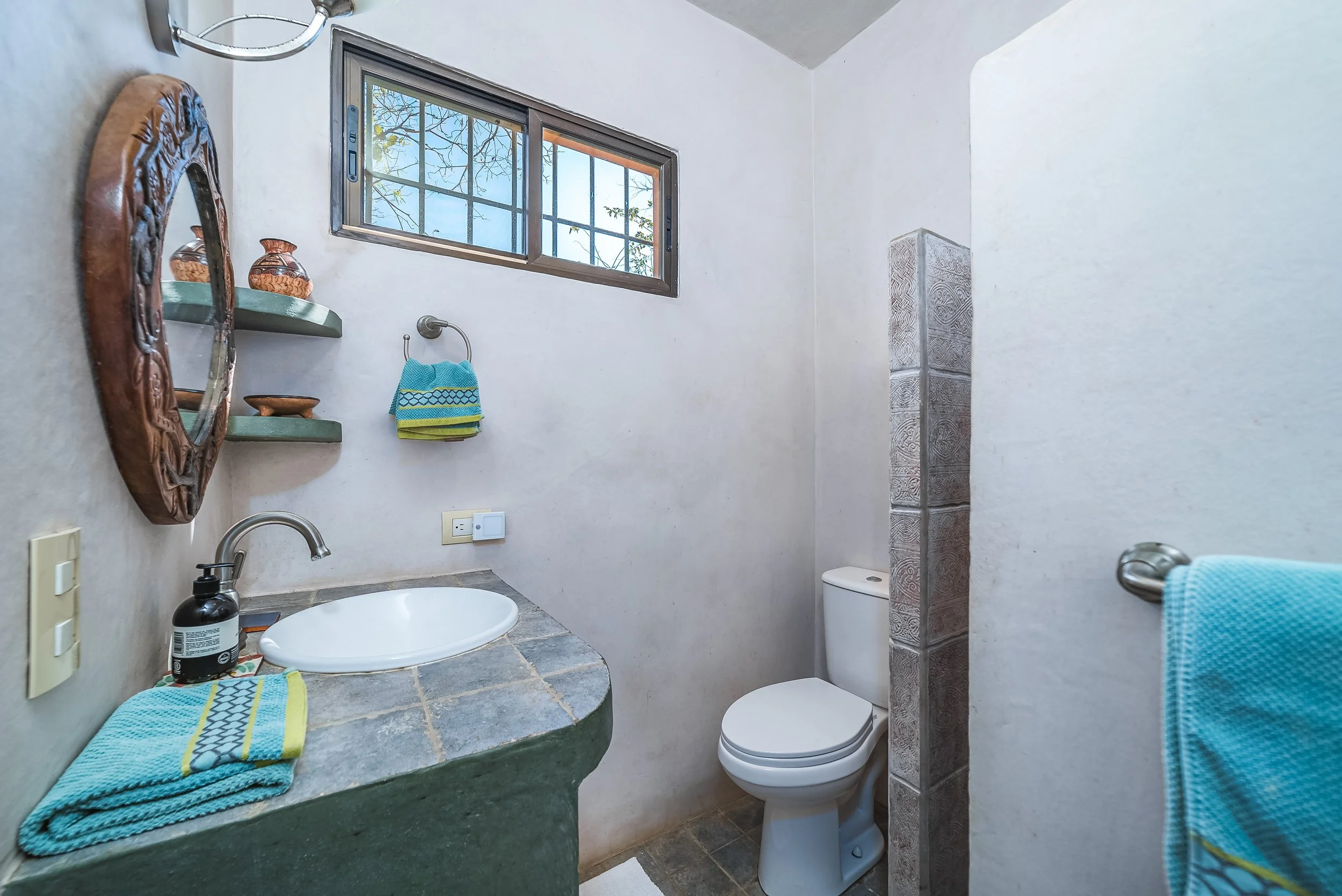 second bathroom.jpg