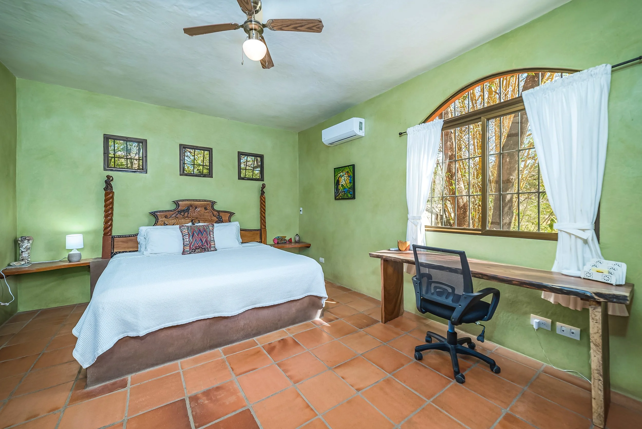 Second bedroom.jpg