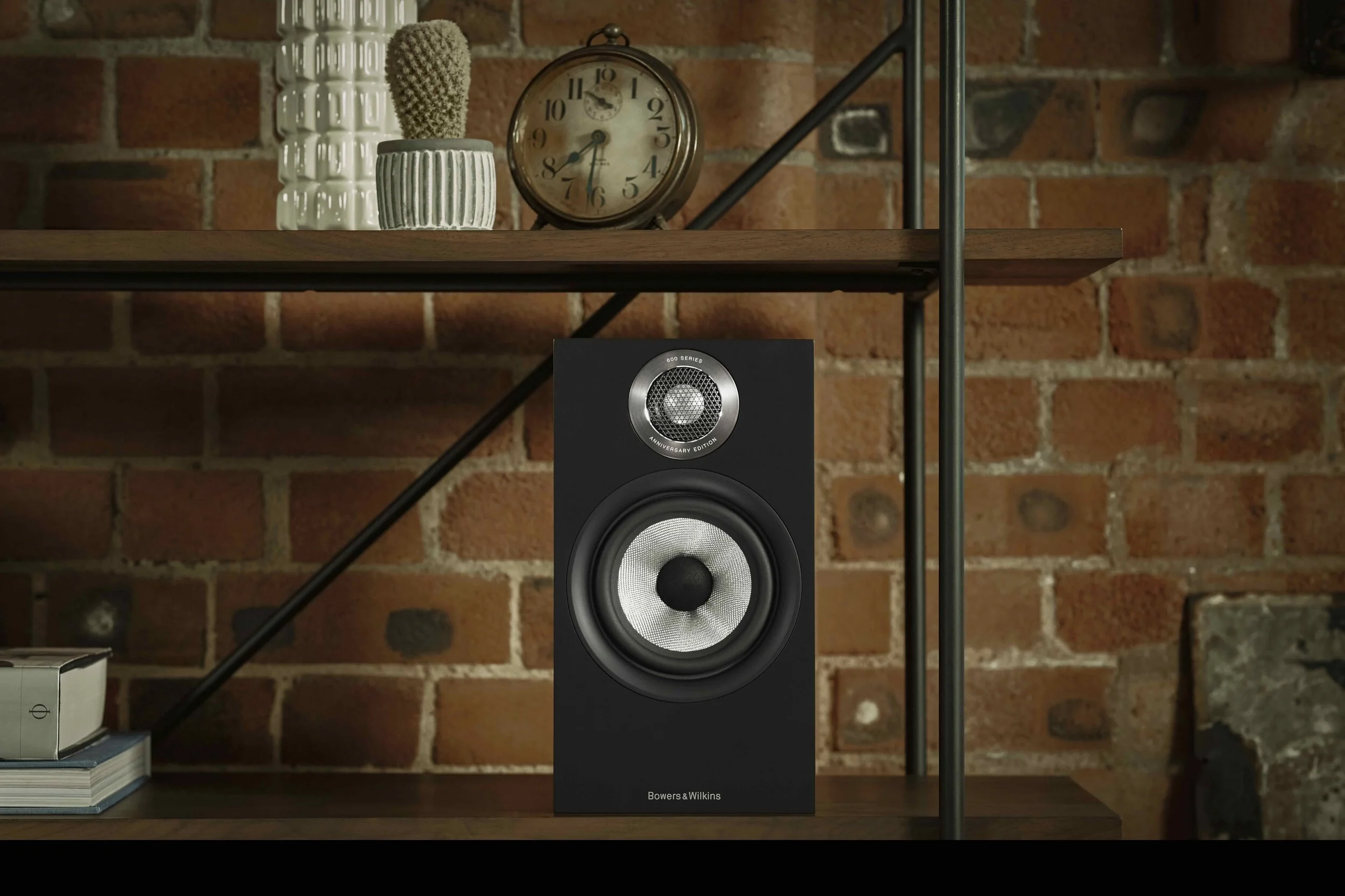 607 S2 Anniversary Edition - Matte Black - Shelf Detail Front 2.jpeg