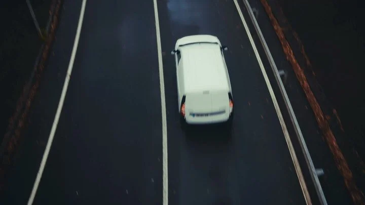 Field Note: Camacha

Rain, mist, eucalyptus, wet roads, people just getting on with it.

#camacha
#madeira
#madeiraportugal
#mountainvillage
#rainymorning
