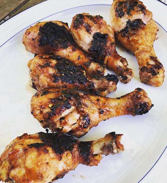 🤤🤤🤤 Korean BBQ chickien legs cooked over charcoal on the Weber. #cooking #grilling