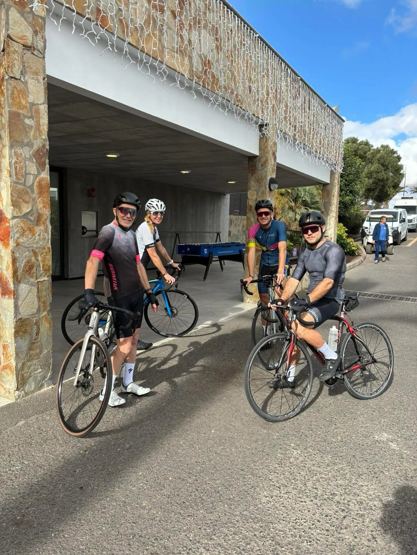 Another day in the sun☀️
Hvem kunne ikke bruge en uges tr&aelig;ning i solen 🌟

#uperformcoaching #triatlondanmark