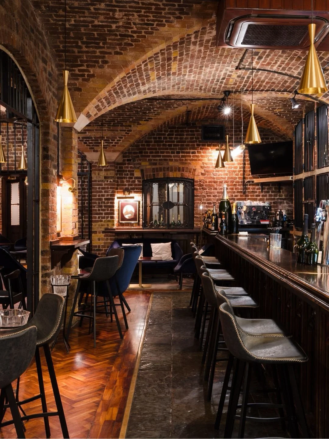The Champagne Bar @bysearcys reopens today after its summer break.

Hidden where the former Prince of Wales cellar used to be, this atmospheric underground spot is the perfect escape as the seasons begin to change. 

Join us for Champagne, cocktails,