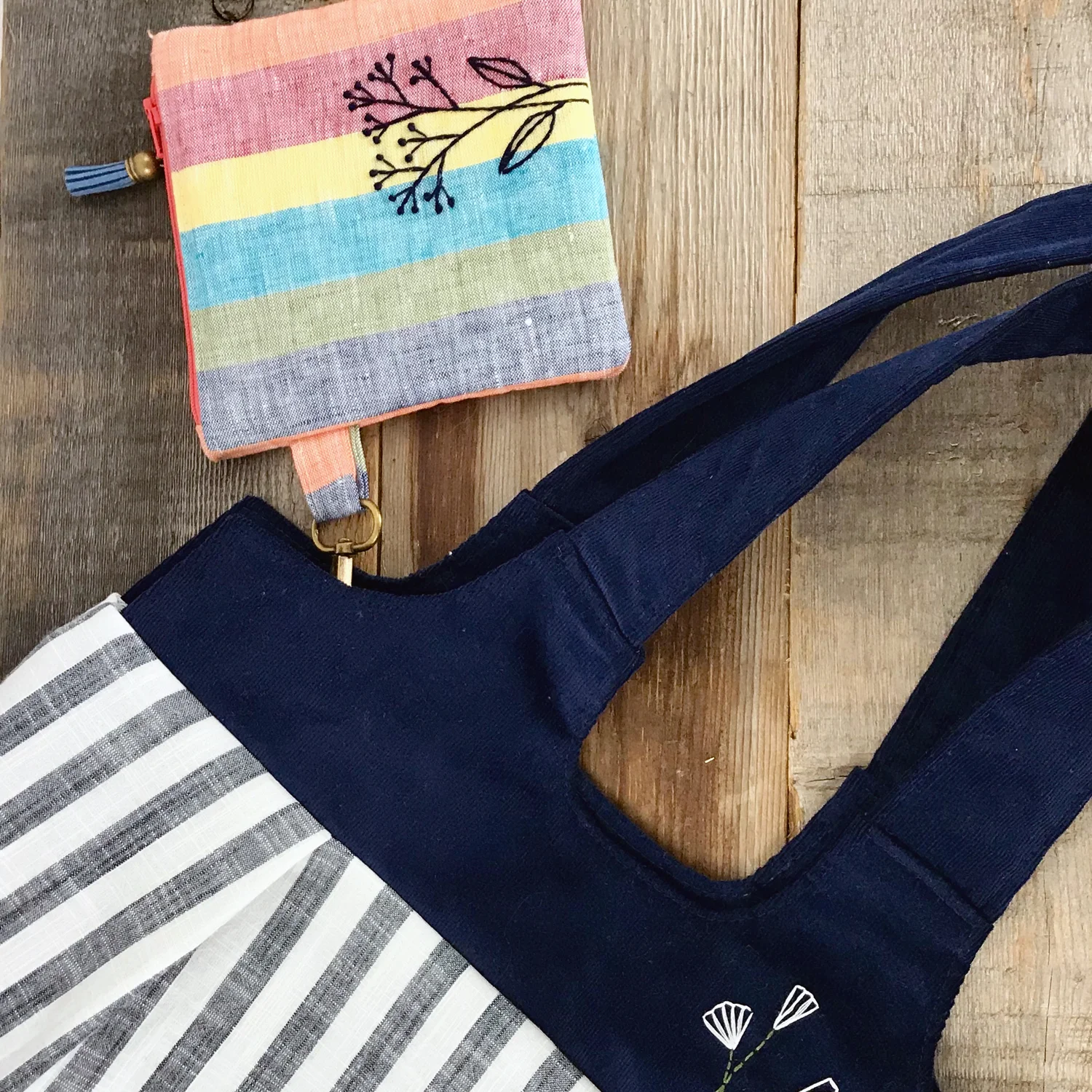 tote_navystriped_2.jpg
