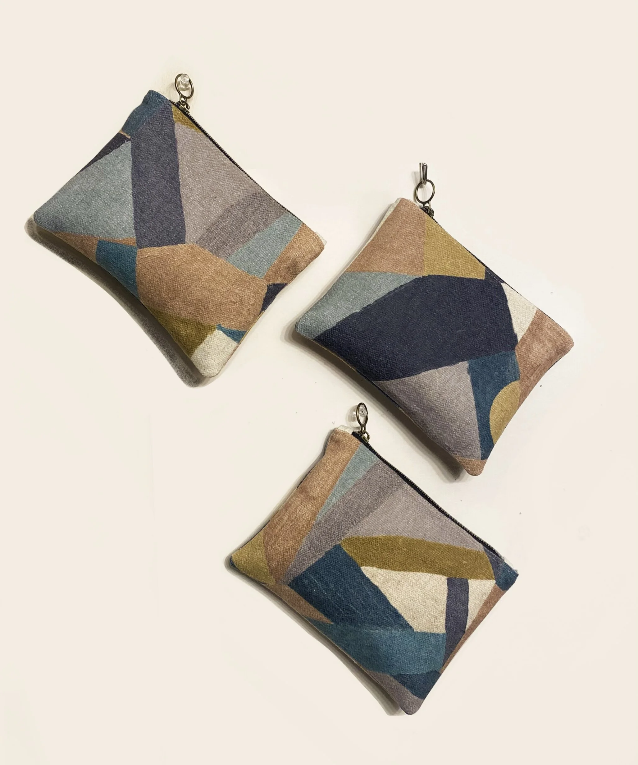 353473B3-C58A-4C18-AFA8-76F8D78E6EEA