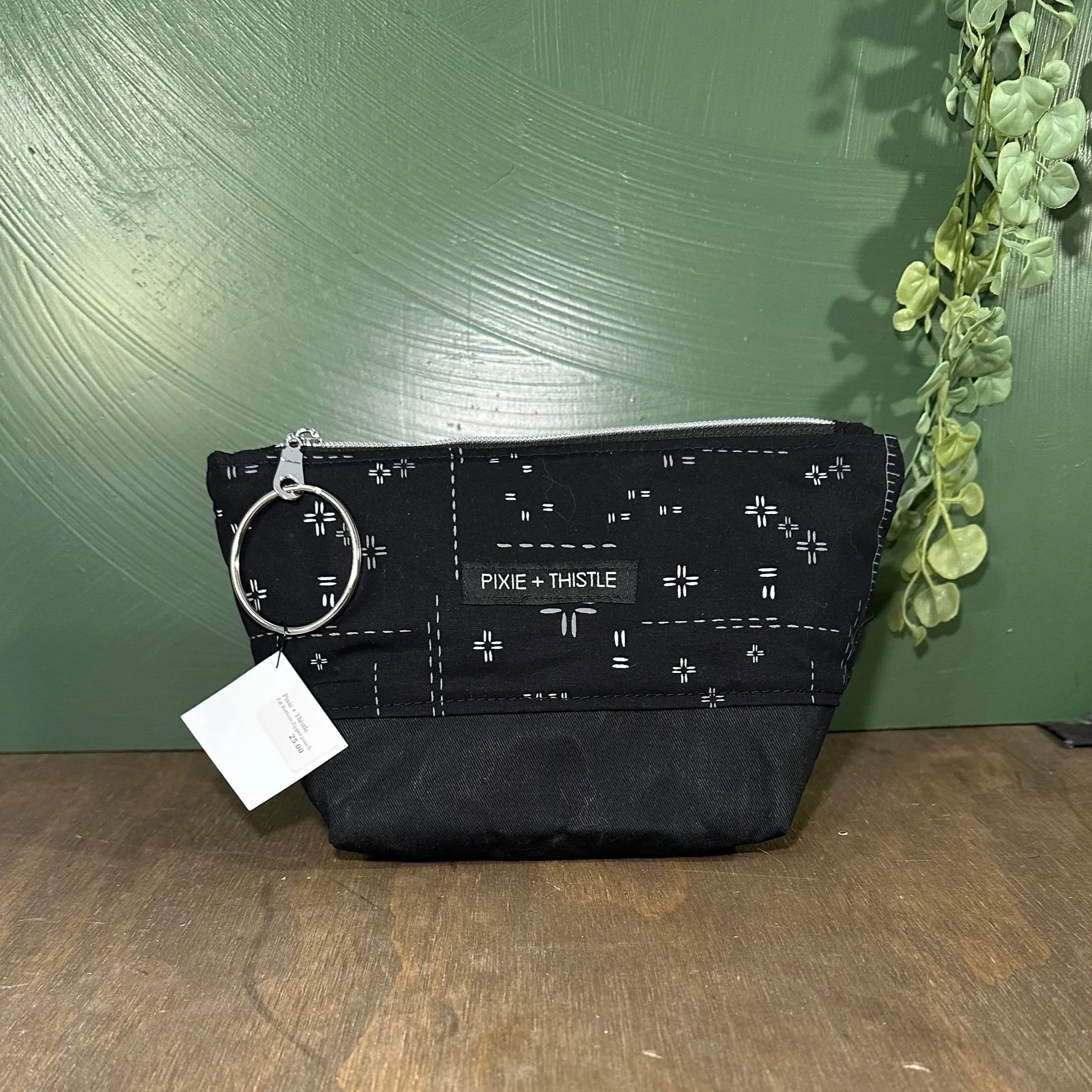 Black on Black / Fat Bottom Zip