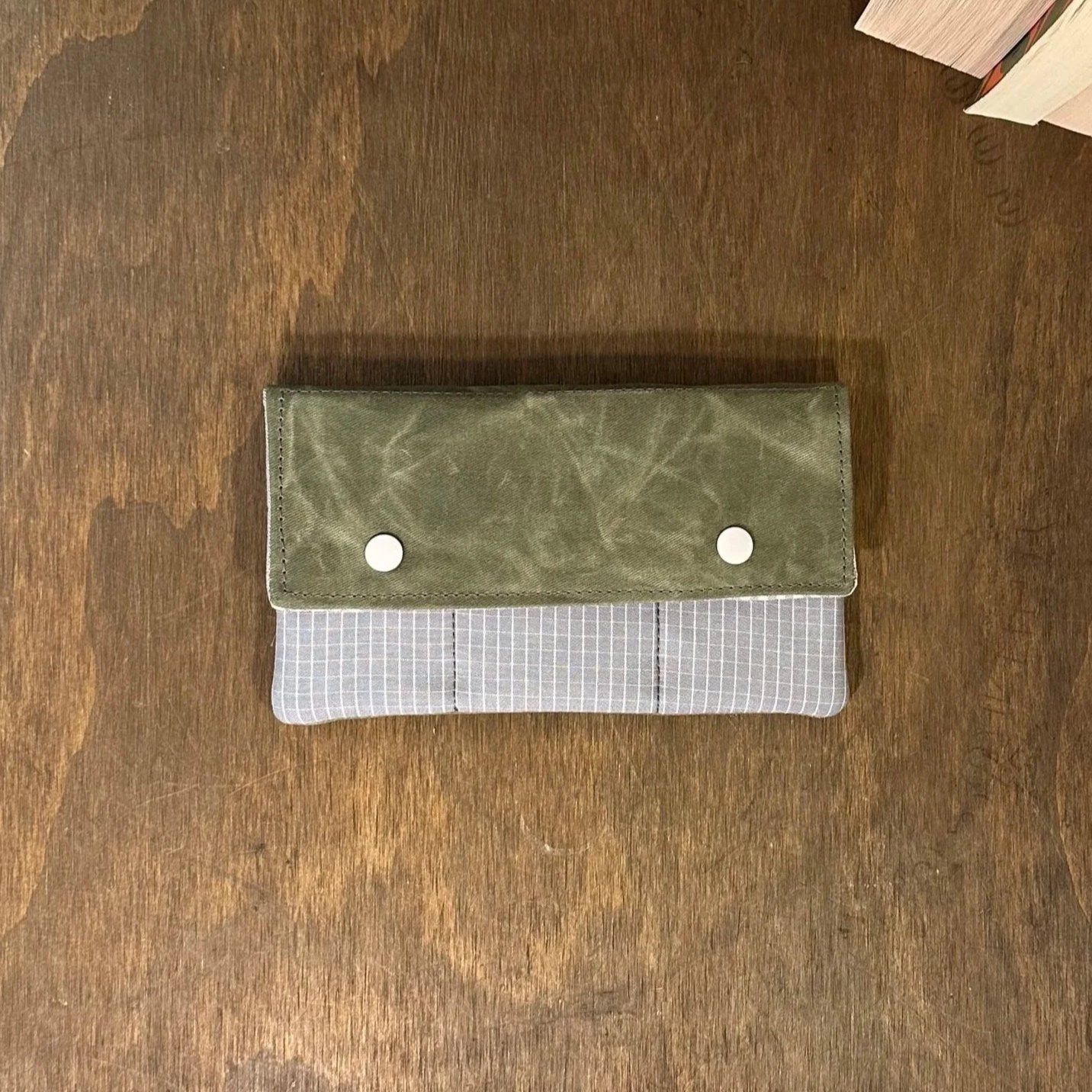 Blue hues / Anya Minimalist Wallet