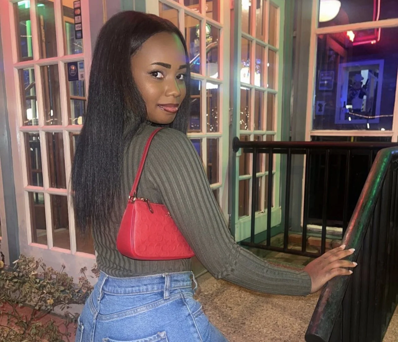 32E2CB5C-6B52-4C87-A2CF-EA109EEB3CBB