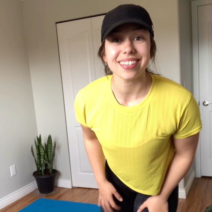 AT HOME Upper Body &amp; Core 🏠💪🏻
⠀⠀⠀⠀⠀⠀⠀⠀⠀⠀⠀⠀⠀⠀⠀⠀⠀⠀⠀
Swipe ⏩ Save 📂 friends for an upper body &amp; core workout STRAIGHT from my virtual strength &amp; conditioning programming 👋🏻
⠀⠀⠀⠀⠀⠀⠀⠀⠀⠀⠀⠀⠀⠀⠀⠀⠀⠀⠀
Like all of these workouts, y&rsquo;all go