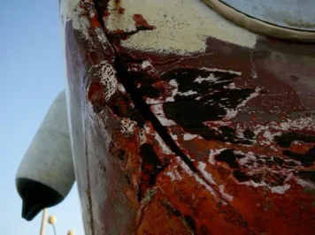 Crack in Stern Planking.jpg