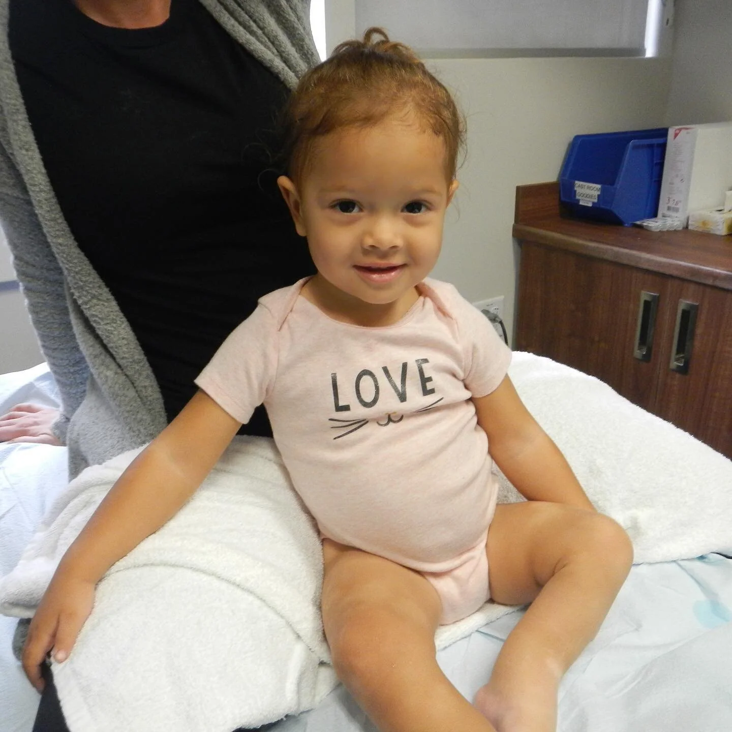 💜Meet Ariya💜  Ariya has fibular hemimelia&ndash; which means her left fibula bone is underdeveloped.  Ariya and her parents come often to the clinic to get her cast changed. Changing casts can be scary, loud and intimidating but this brave two-year