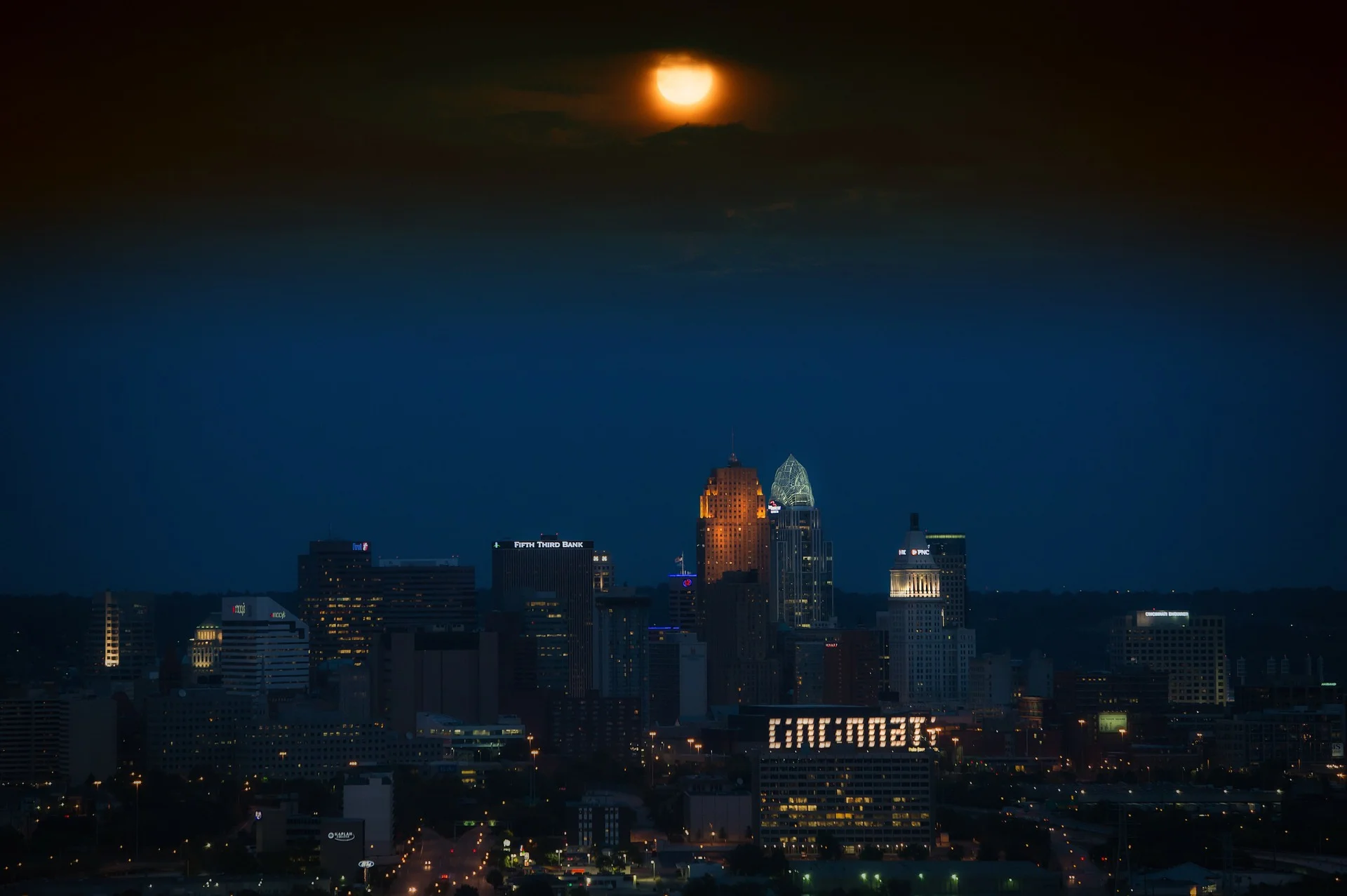cincinnati-139709_1920.jpg