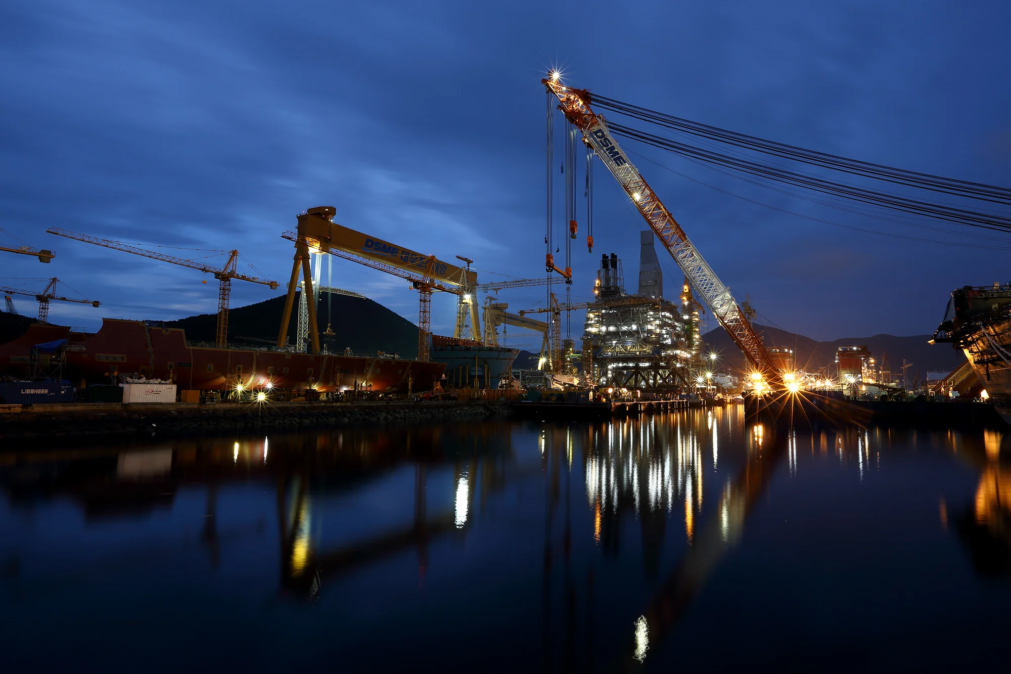 Shipyard_2000-13.jpg