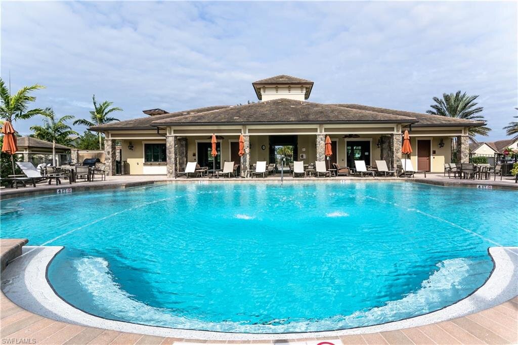 camden-lakes-naples-fl-pool.jpeg
