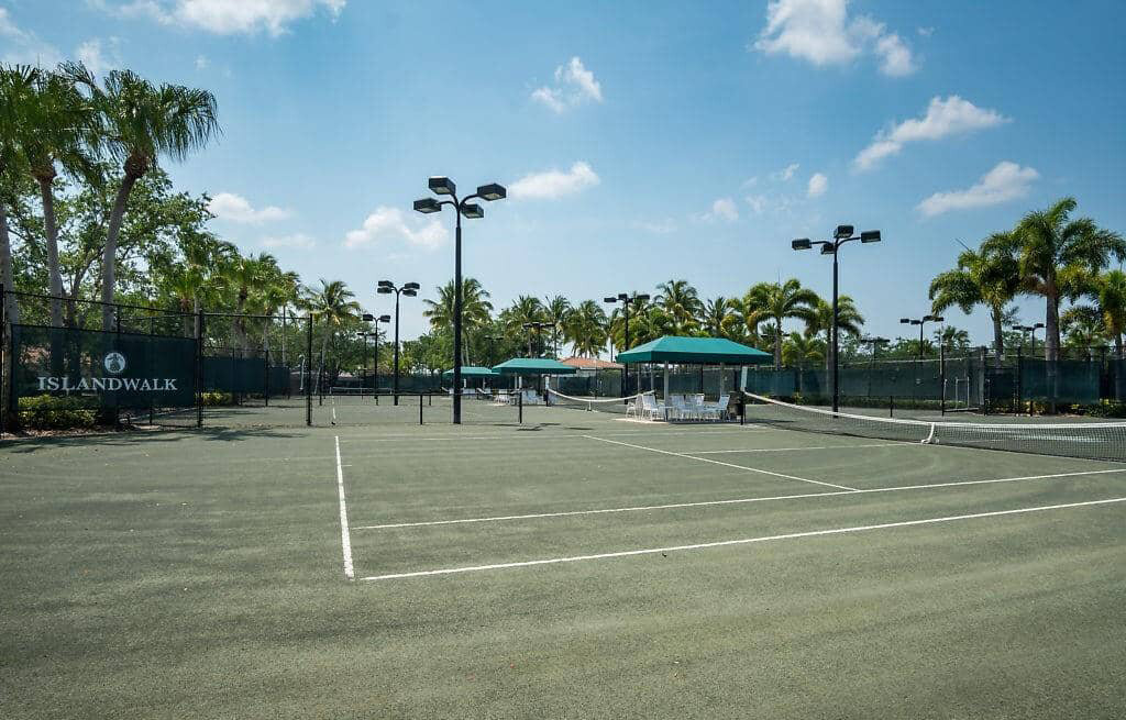 island-walk-tennis-courts.jpg