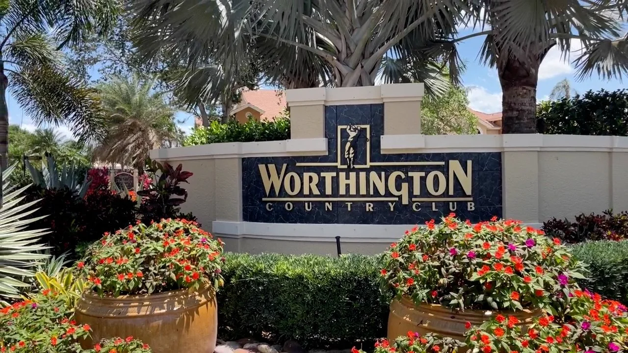 Worthington Country Club Entry Gate Sign.jpeg