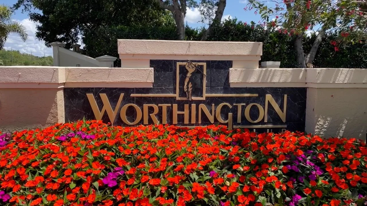 Worthington Country Club Sign off Bonita Beach road.jpeg