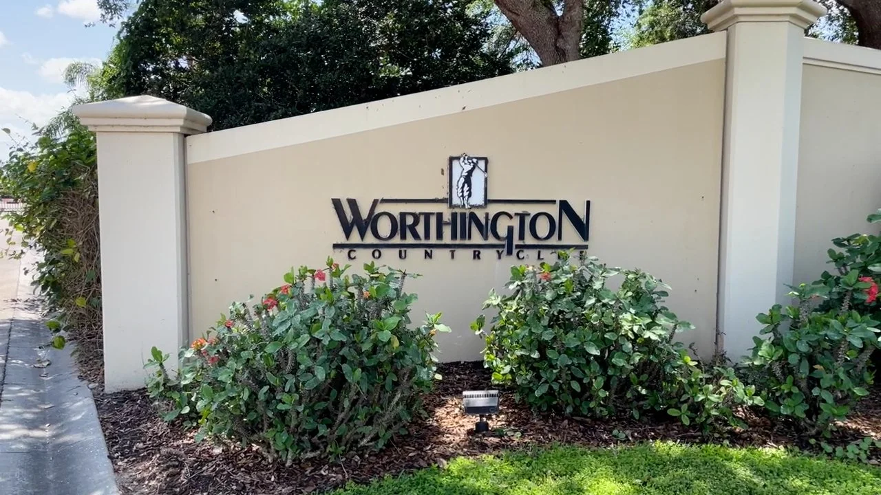 Worthington Country Club Exit Sign.jpeg