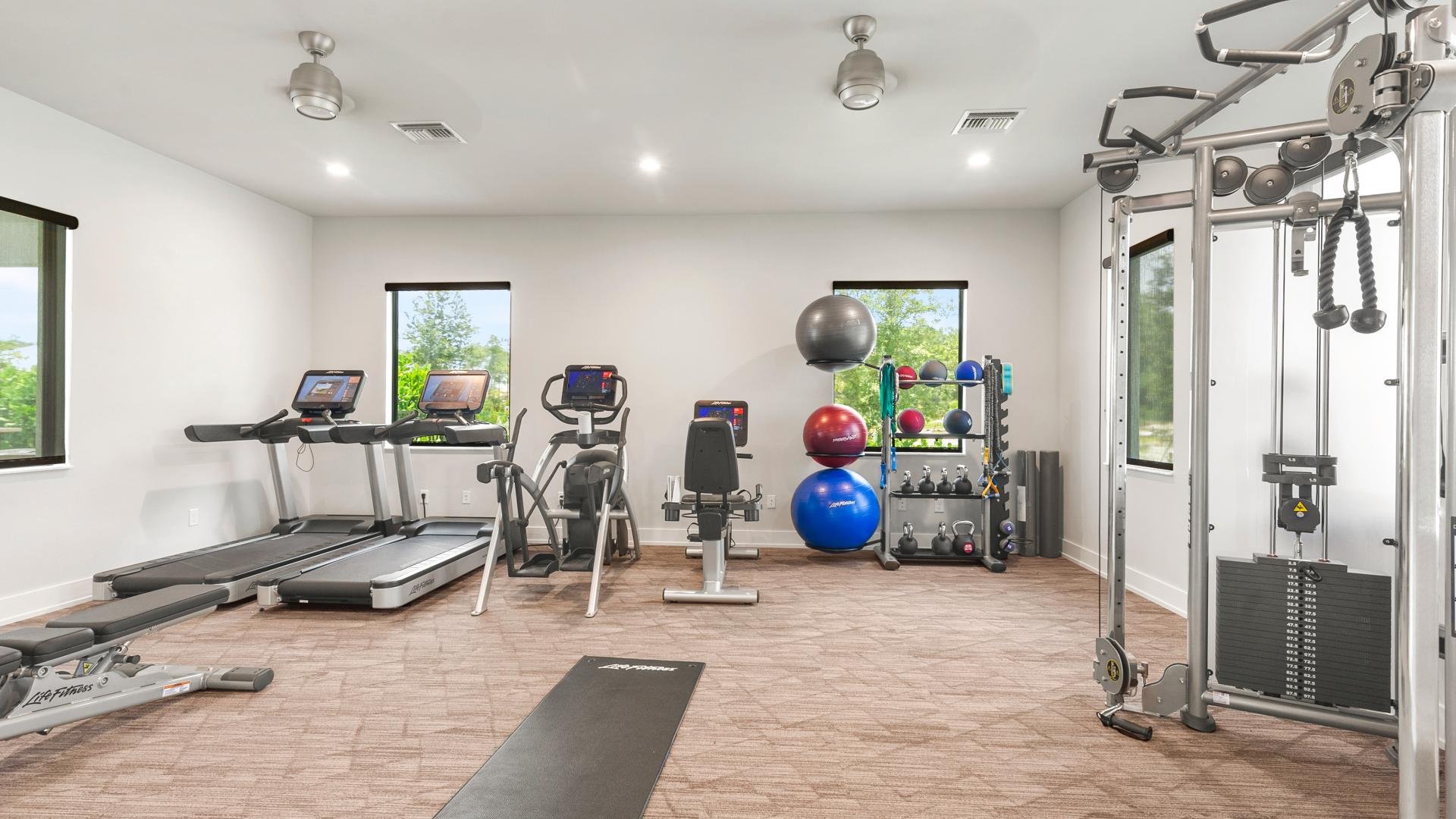 Abaco-Pointe-clubhouse-fitness-center.jpeg