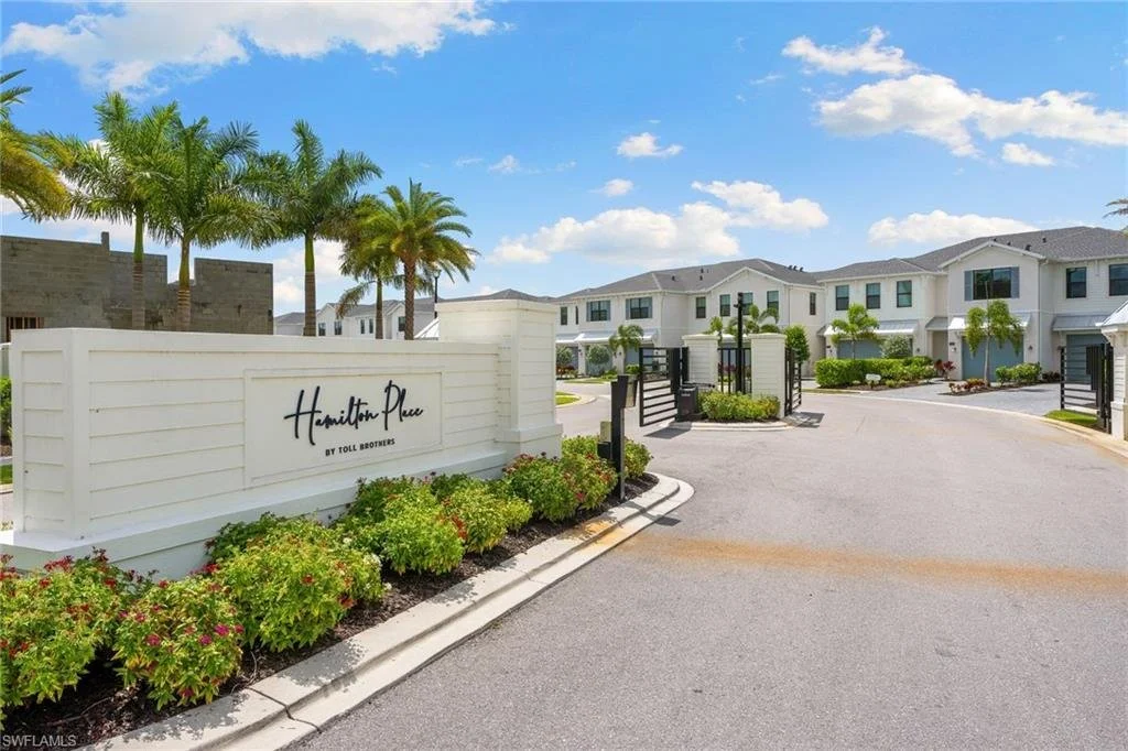 Hamilton Place Naples Sign.jpeg