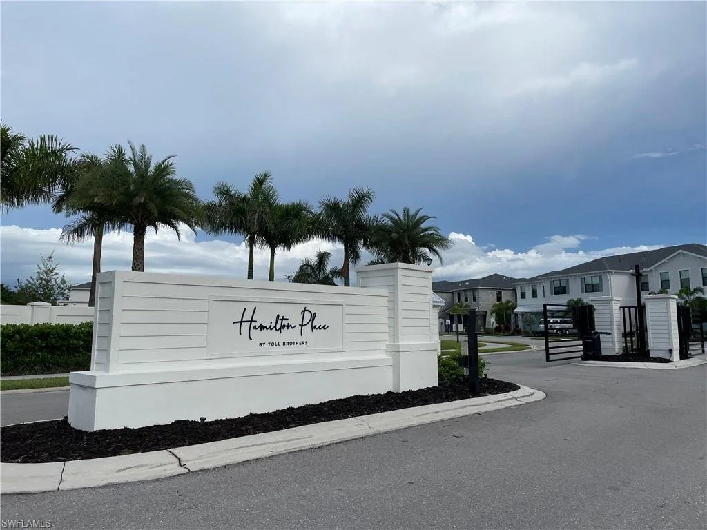 Hamilton Place Naples Entrance.jpeg
