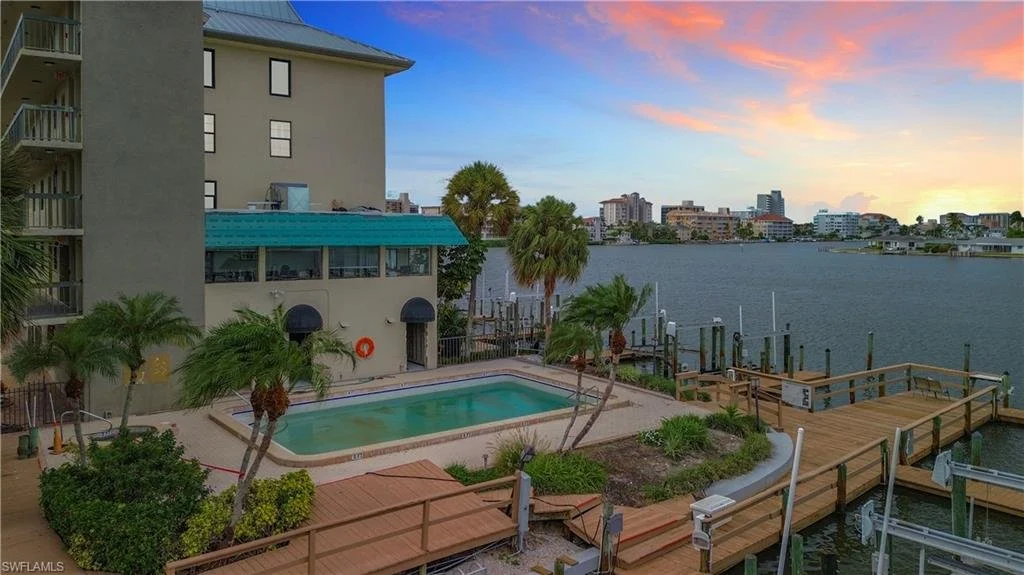 Barefoot Pelican Vanderbilt Beach Pool.jpeg