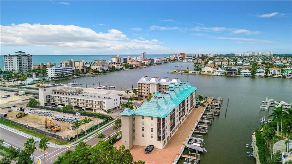 Barefoot Pelican Vanderbilt Beach.jpeg