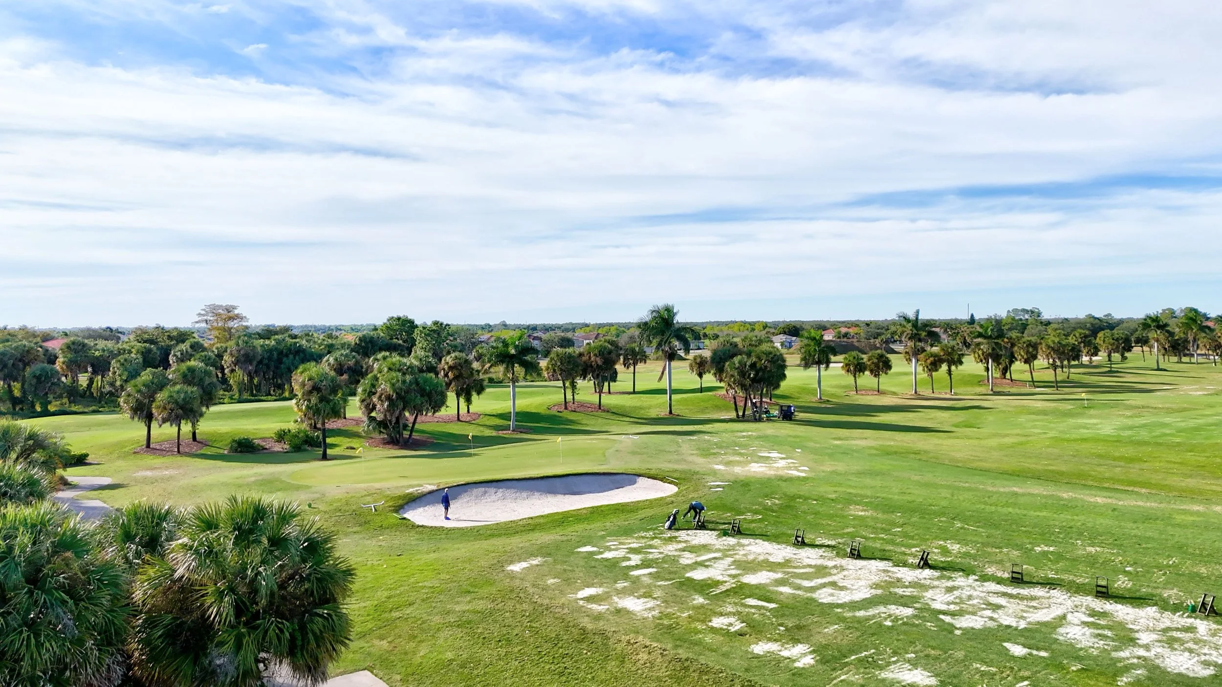 Valencia Country Club-Chipping Practice Area.jpg