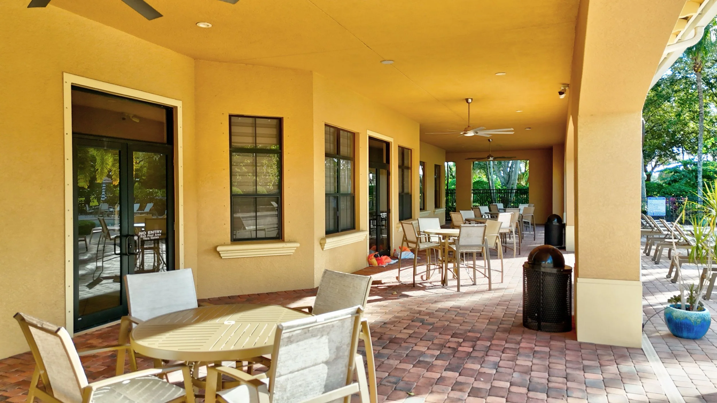 Valencia Country Club-Clubhouse Outdoor Seating.jpg