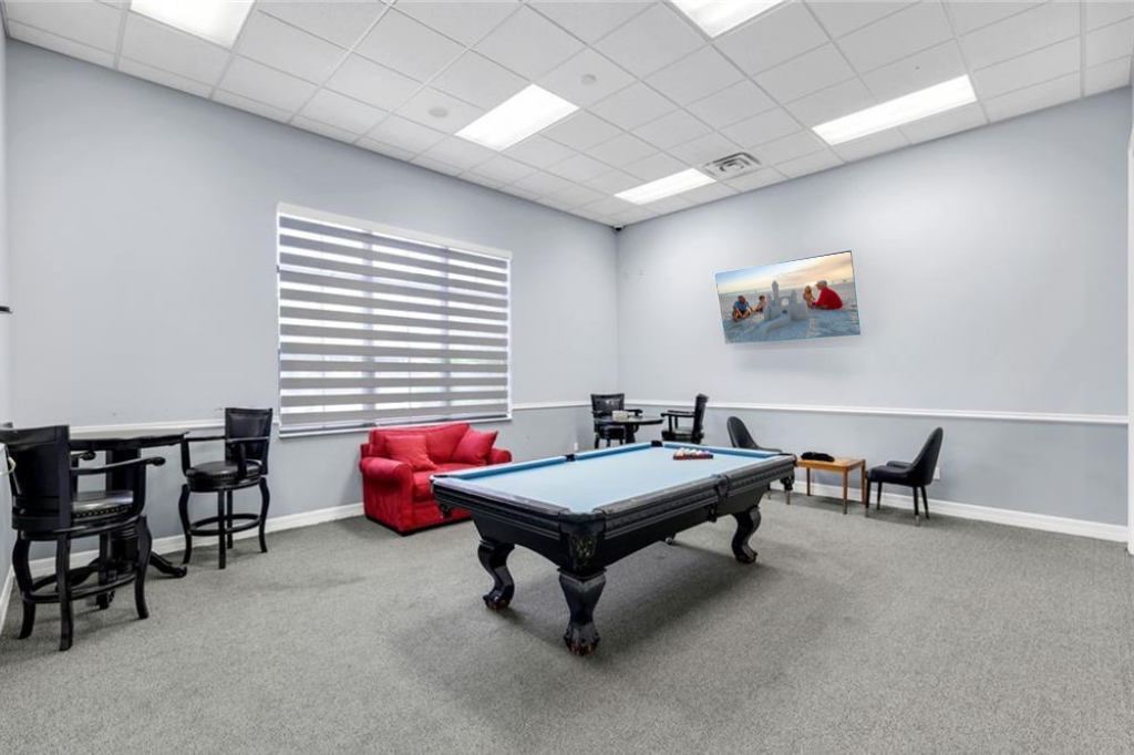 Valencia Country Club Billiard Room.png