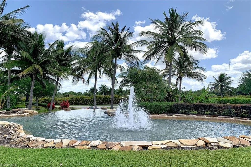 Artesia Naples Pond Fountain.jpeg