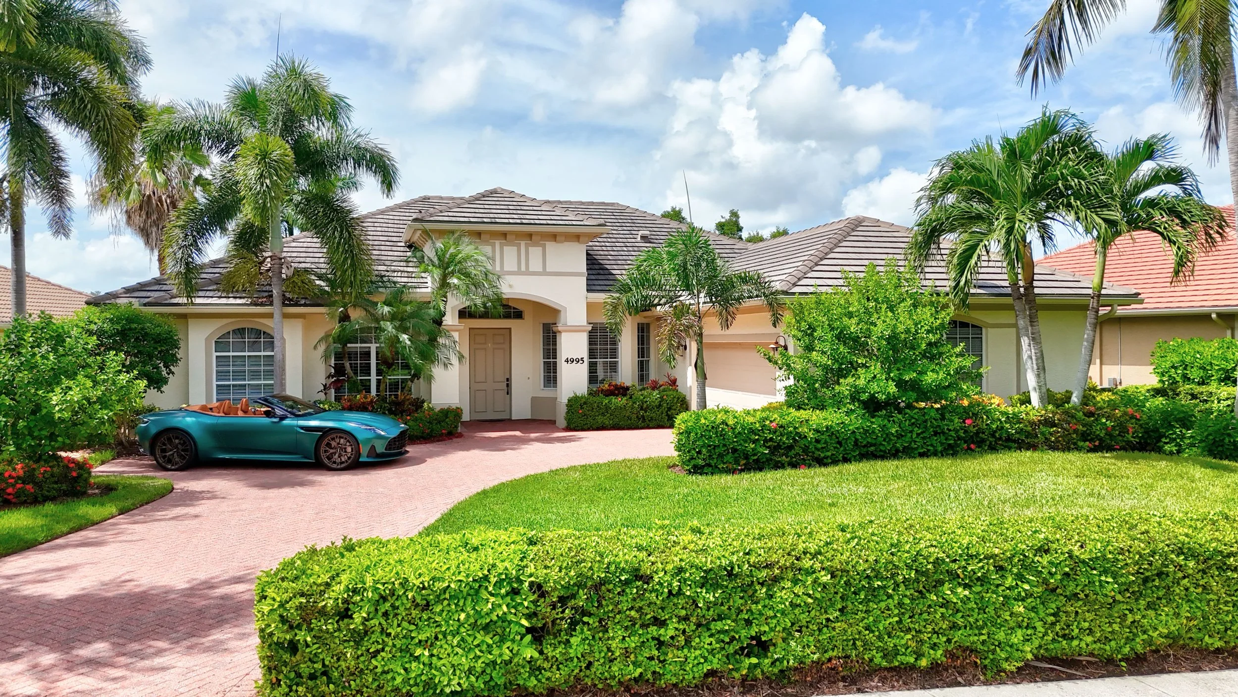 4995 RUSTIC OAKS CIRCLE FRONT BEST.jpg