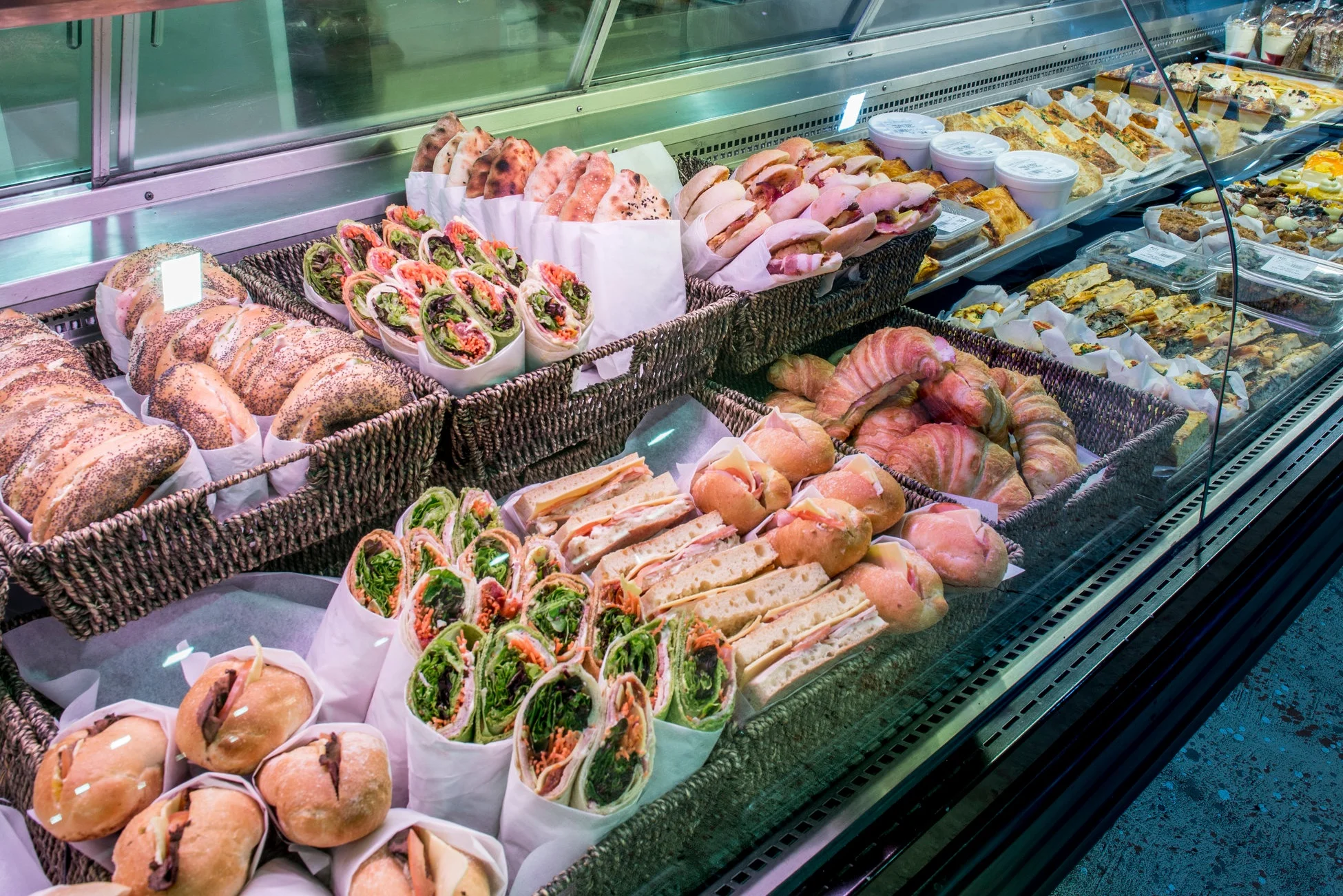 DeliDelicious Fresh Gourmet Market