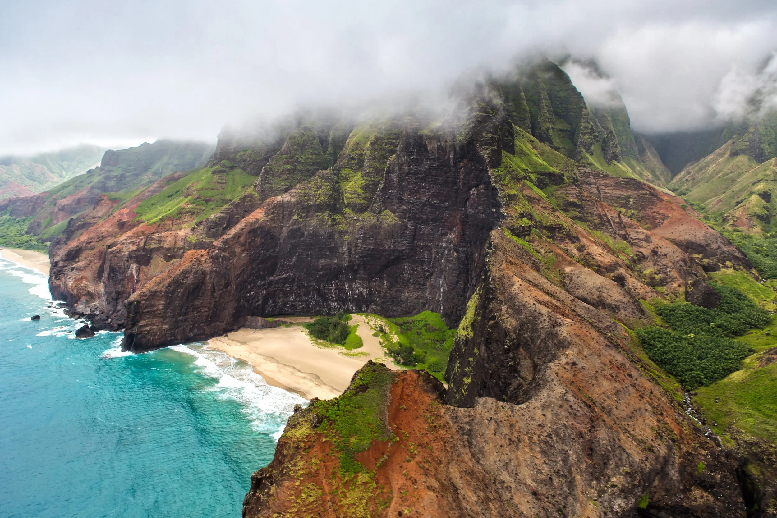 Hawaii - Mountains .jpg