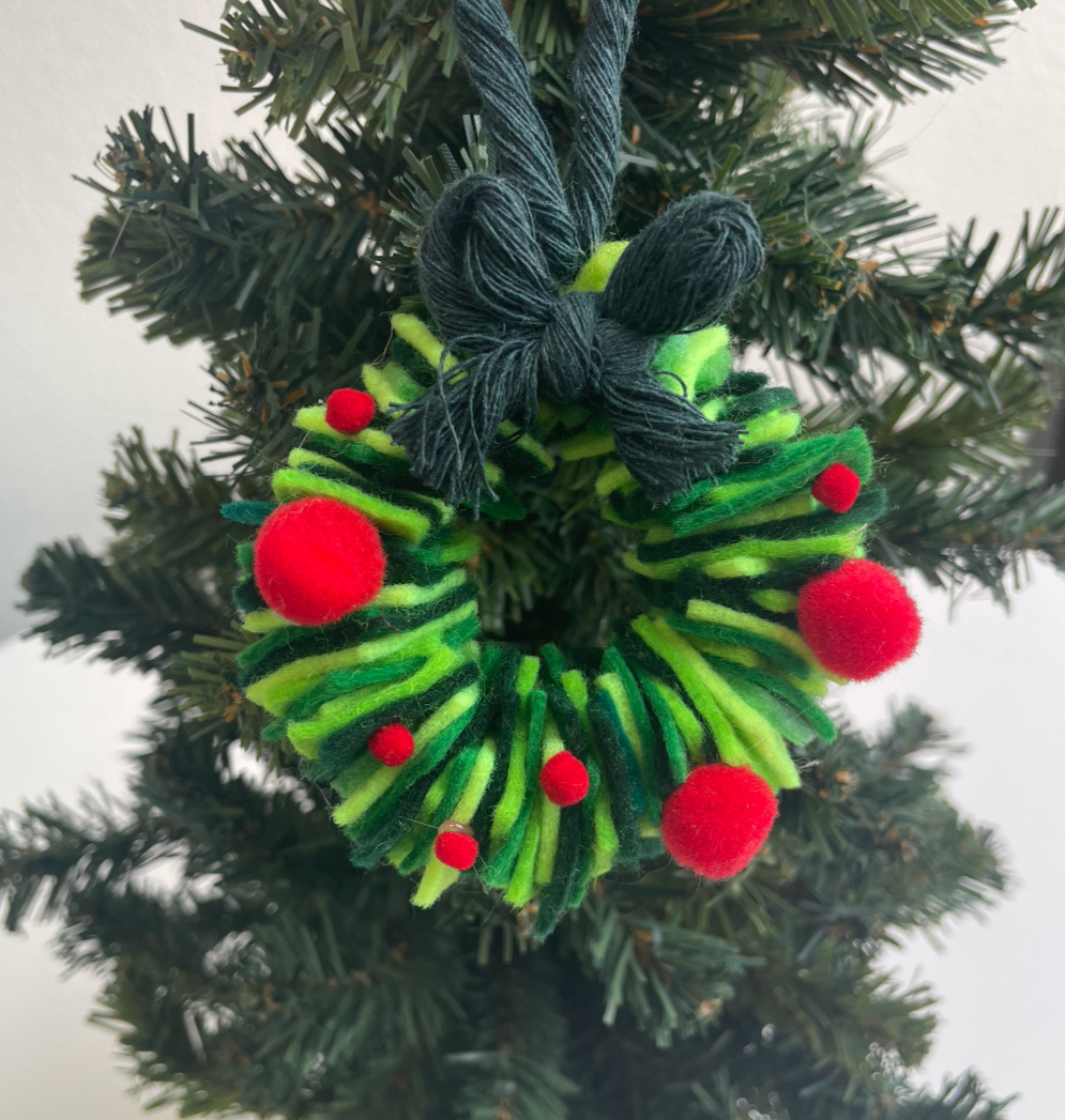 ornament series : FELT WREATHS