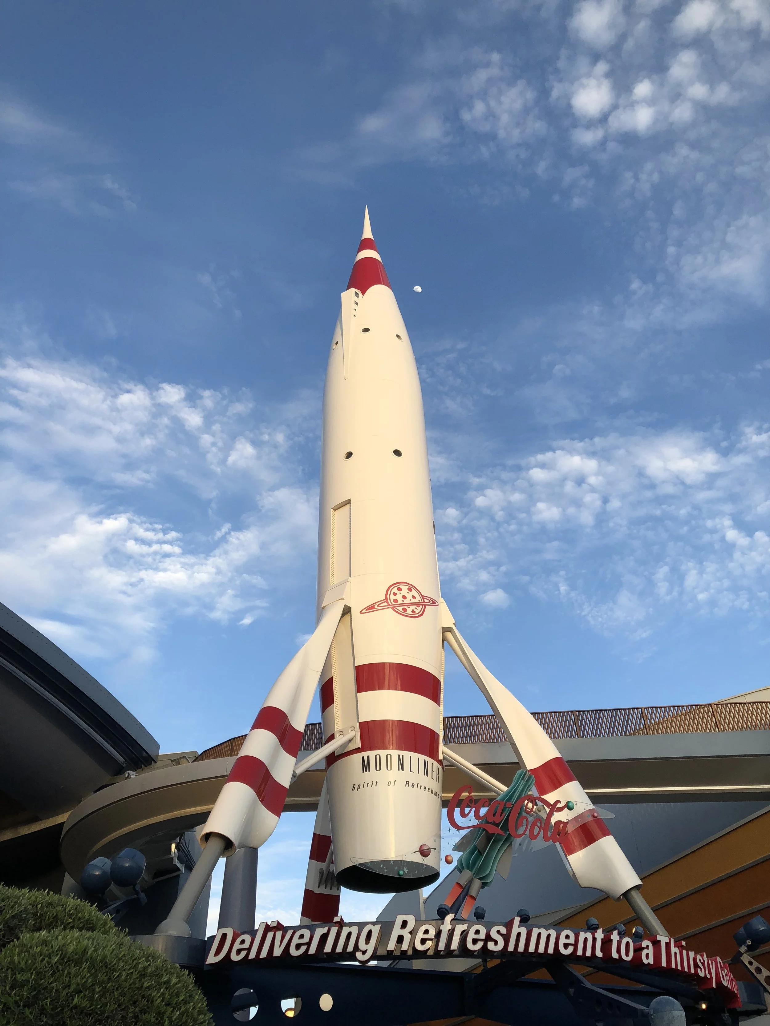 THE TOMORROWLAND MOONLINER ROCKET Disney History 101