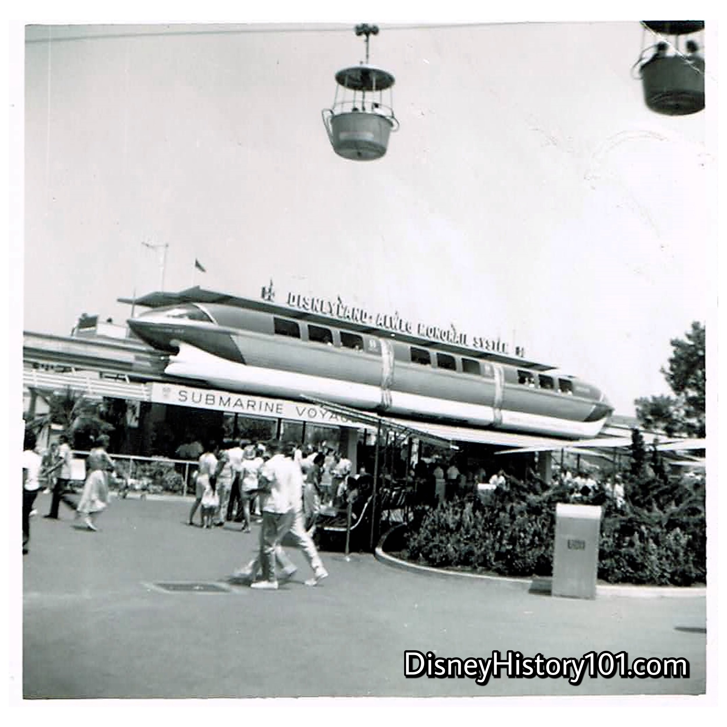 The Monorail Red Mark I at Tomorrowland Station.