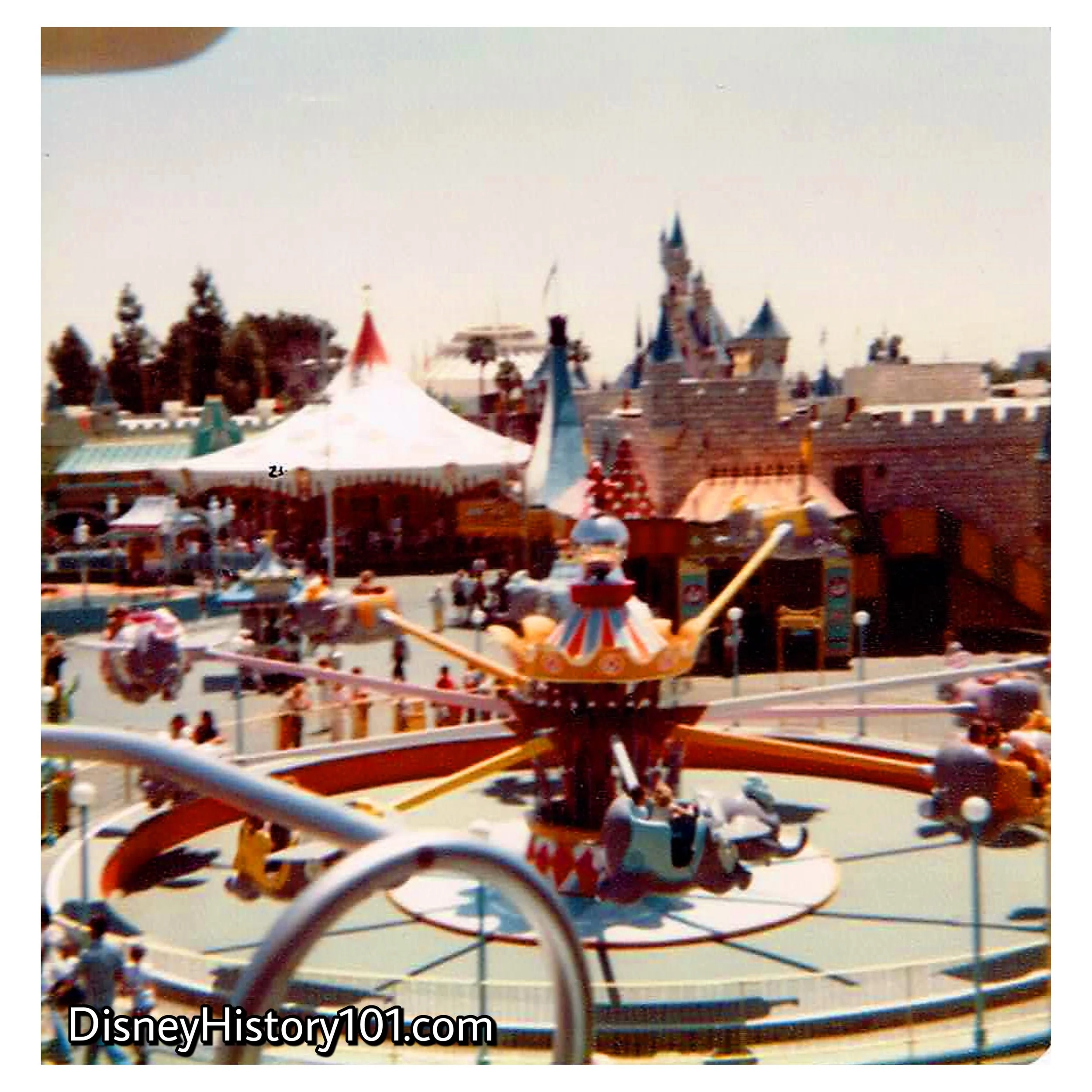 Dumbo Flying Elephants, (1978)