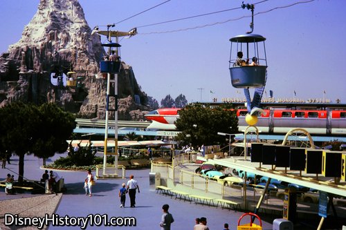 REENTERING THE PARK AND TOMORROWLAND SEGMENT - Monorail Mark II Red