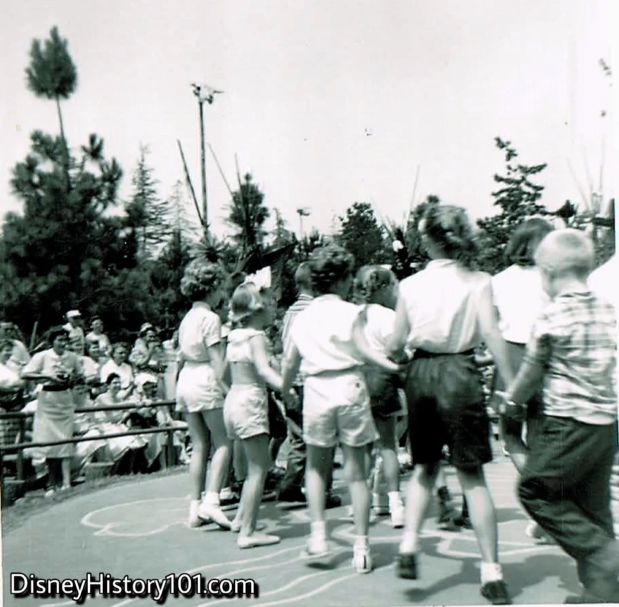 CEREMONIAL DANCE CIRCLE, (1959)