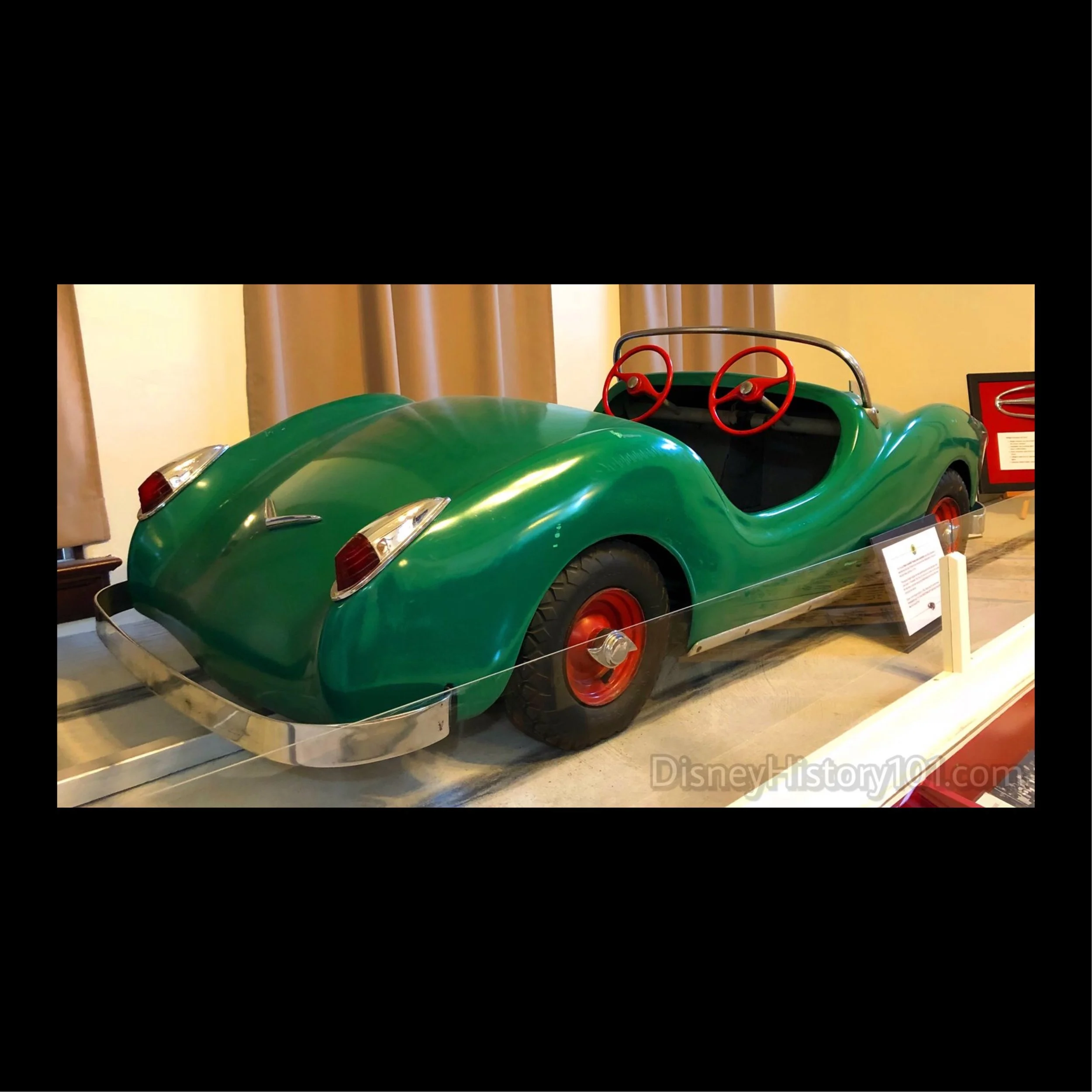 The original MARK I ARROWFLITE TRACKED JUNIOR AUTOMOBILE
