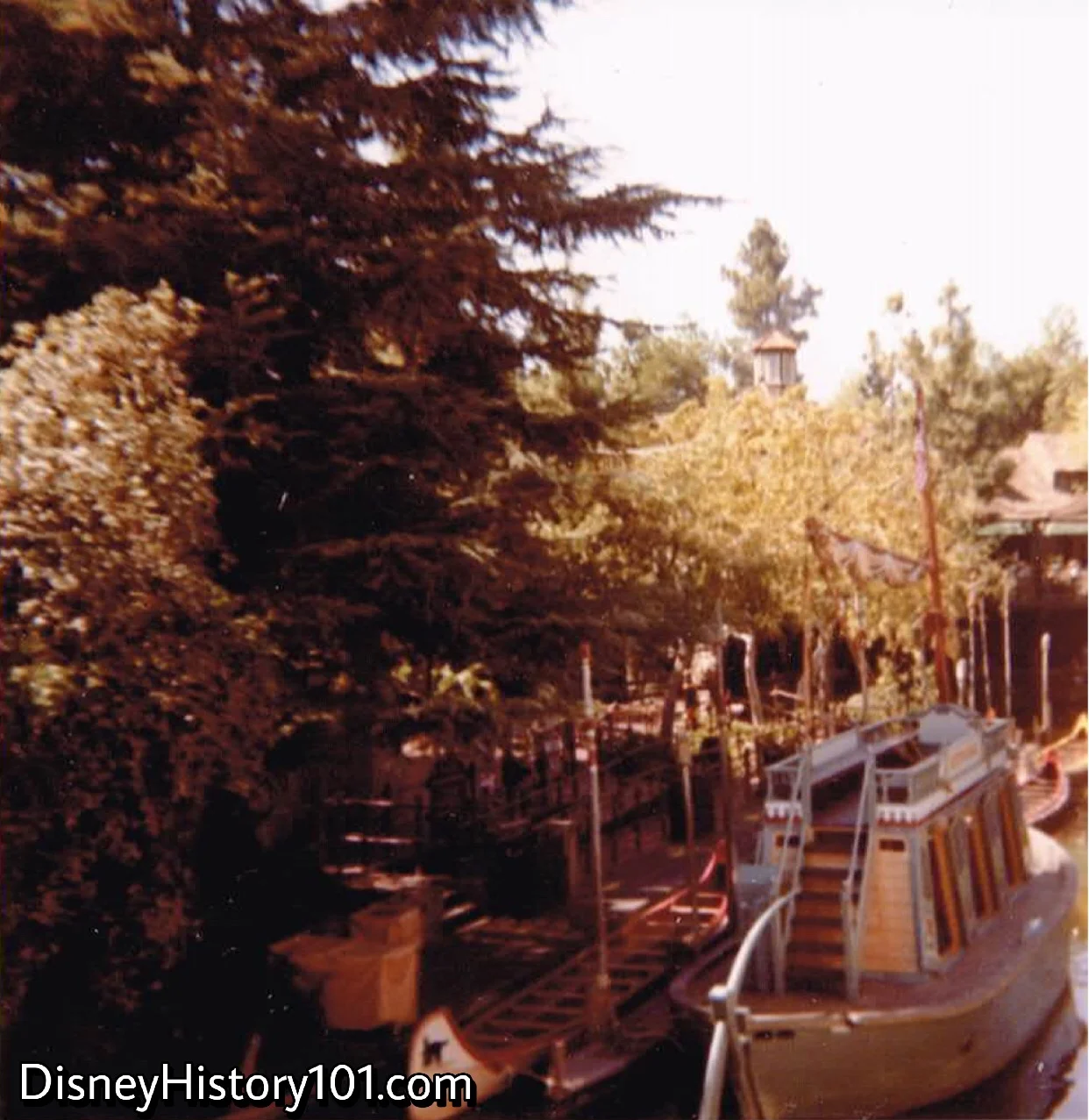Davy Crockett Explorer Canoe Dock and Keel Boat, (1978)