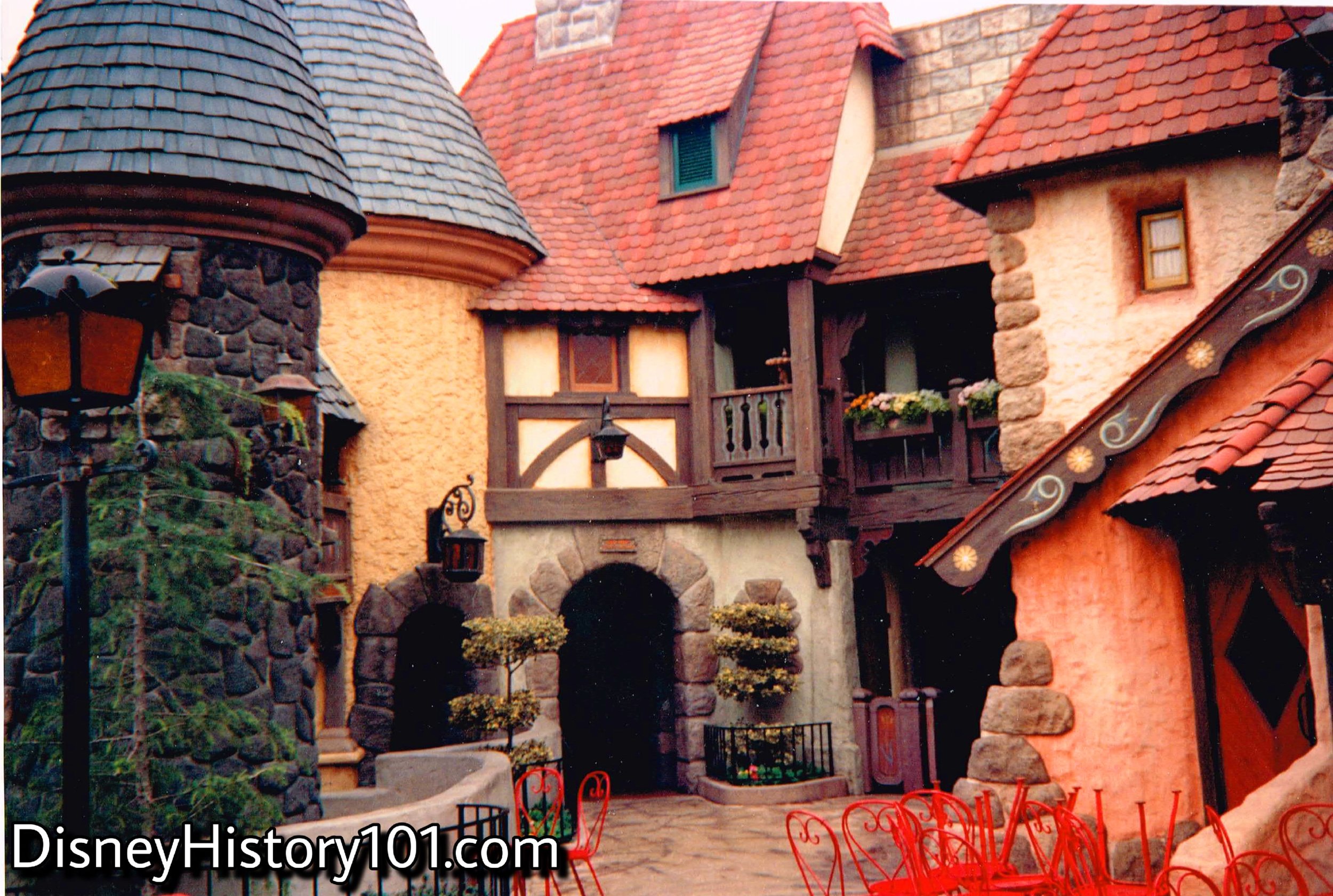 Pinocchio's Daring Journey &amp; Village Haus facade