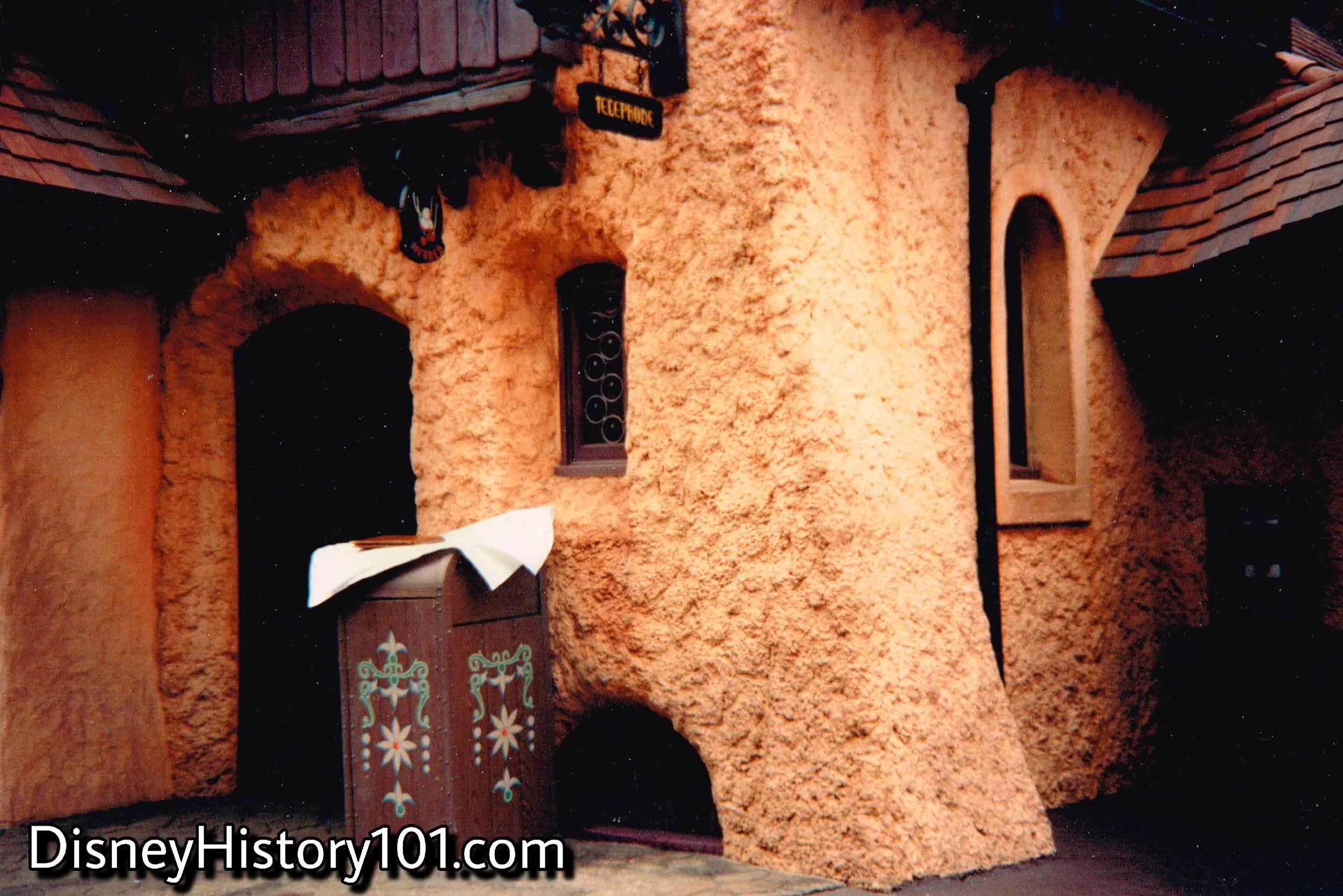Village Haus Restaurant 