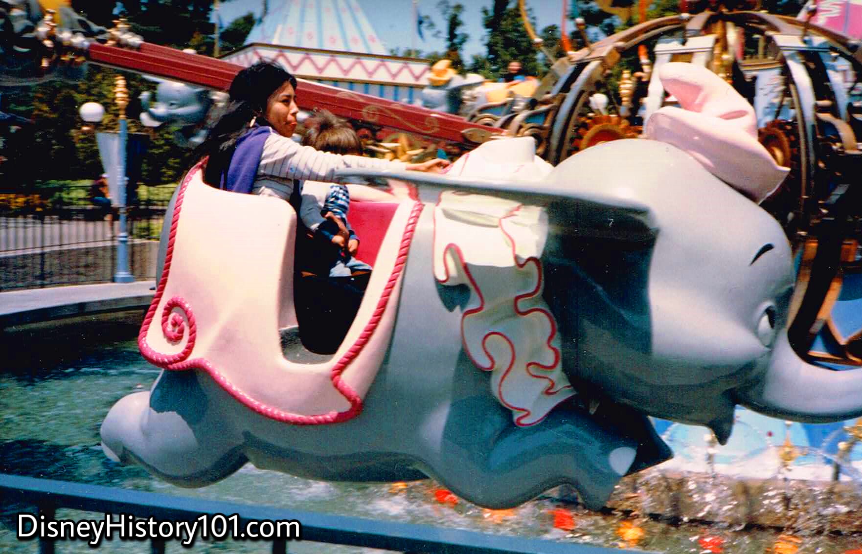 Dumbo Flying Elephants