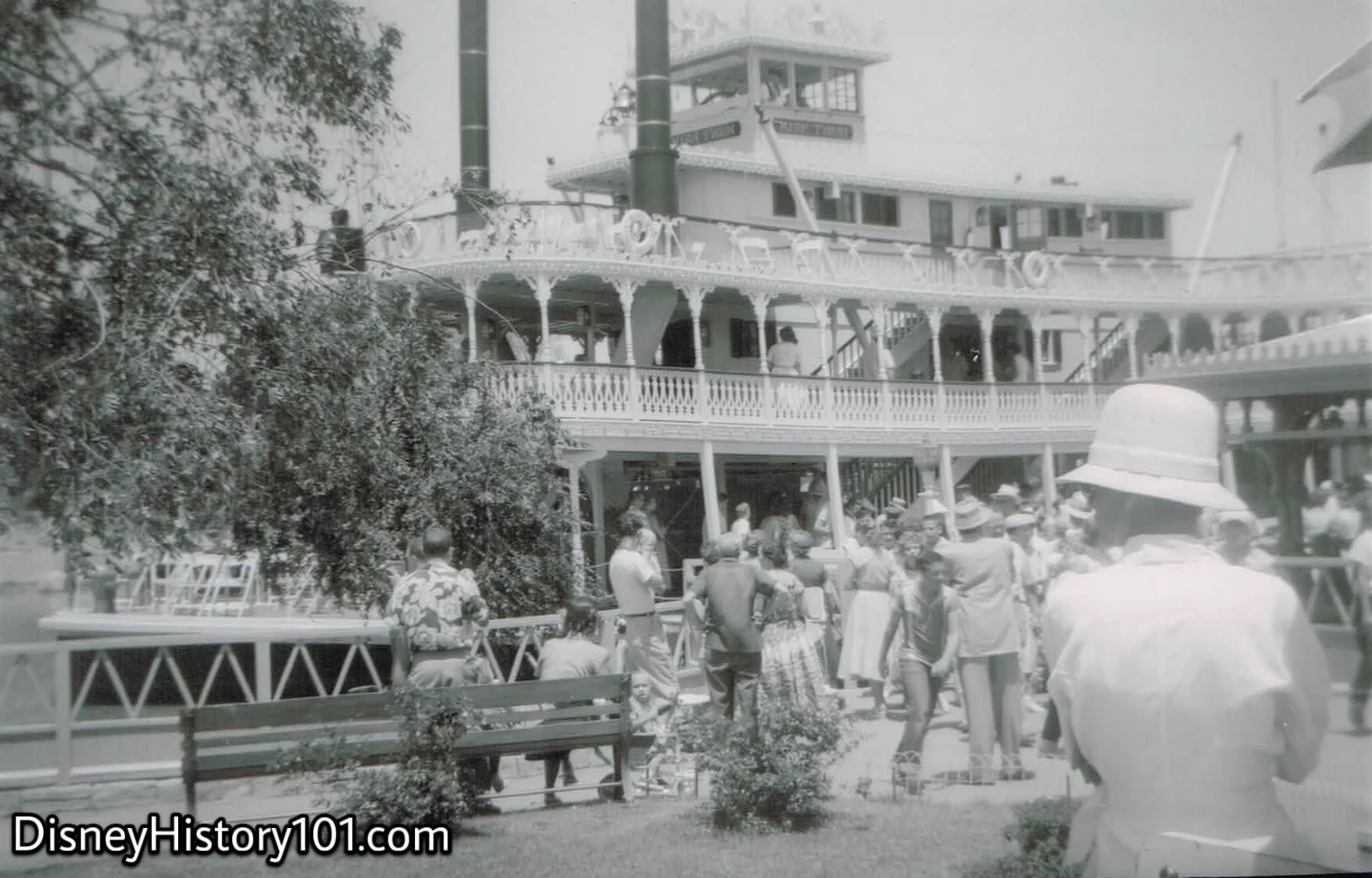  Get ready for a nostalgic ride down the Rivers of America! 