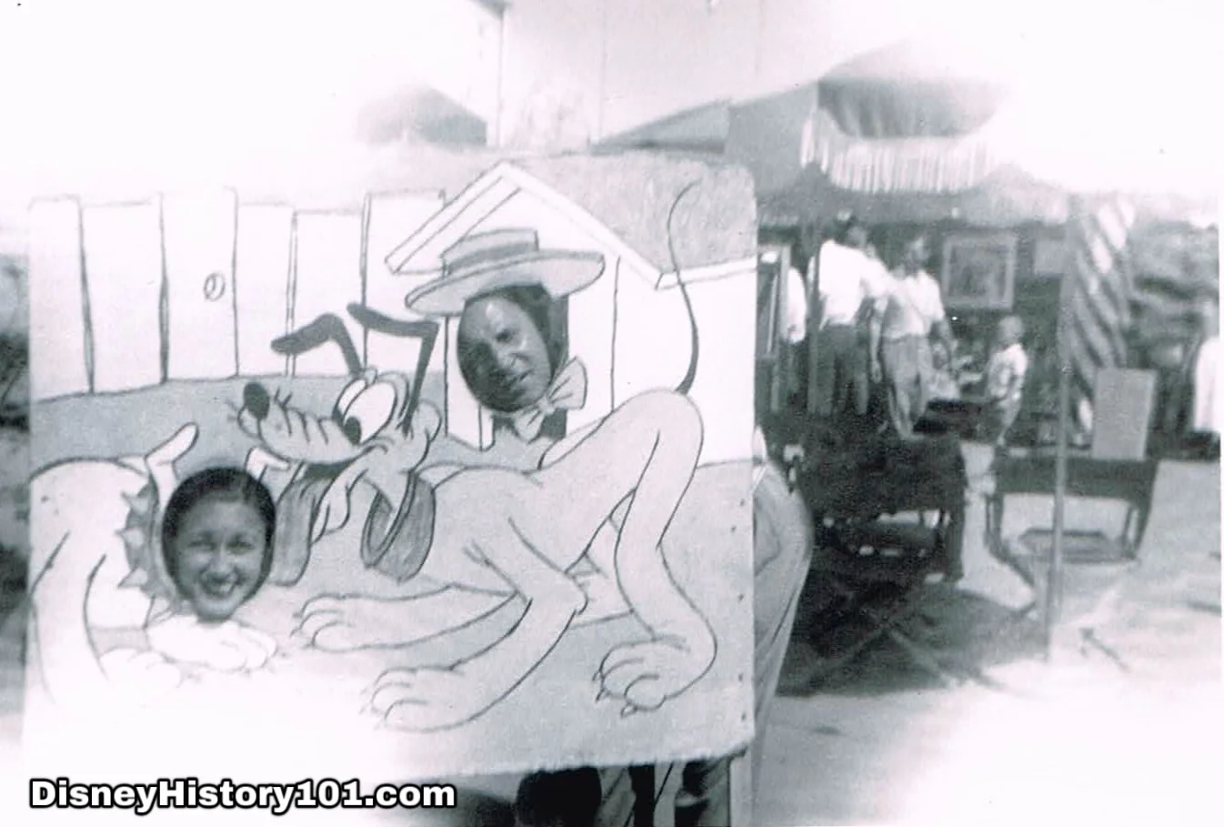 “ART FESTIVAL” Photo Spot (East Center), 1950s