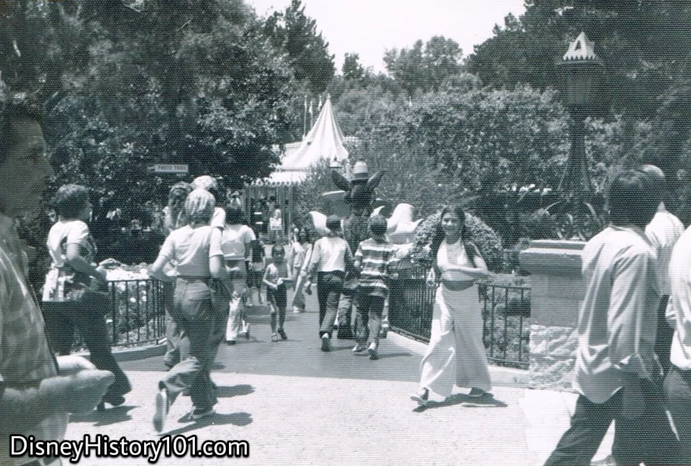 Entryway to Carnation Plaza Gardens, (c. 1975 - 1976)