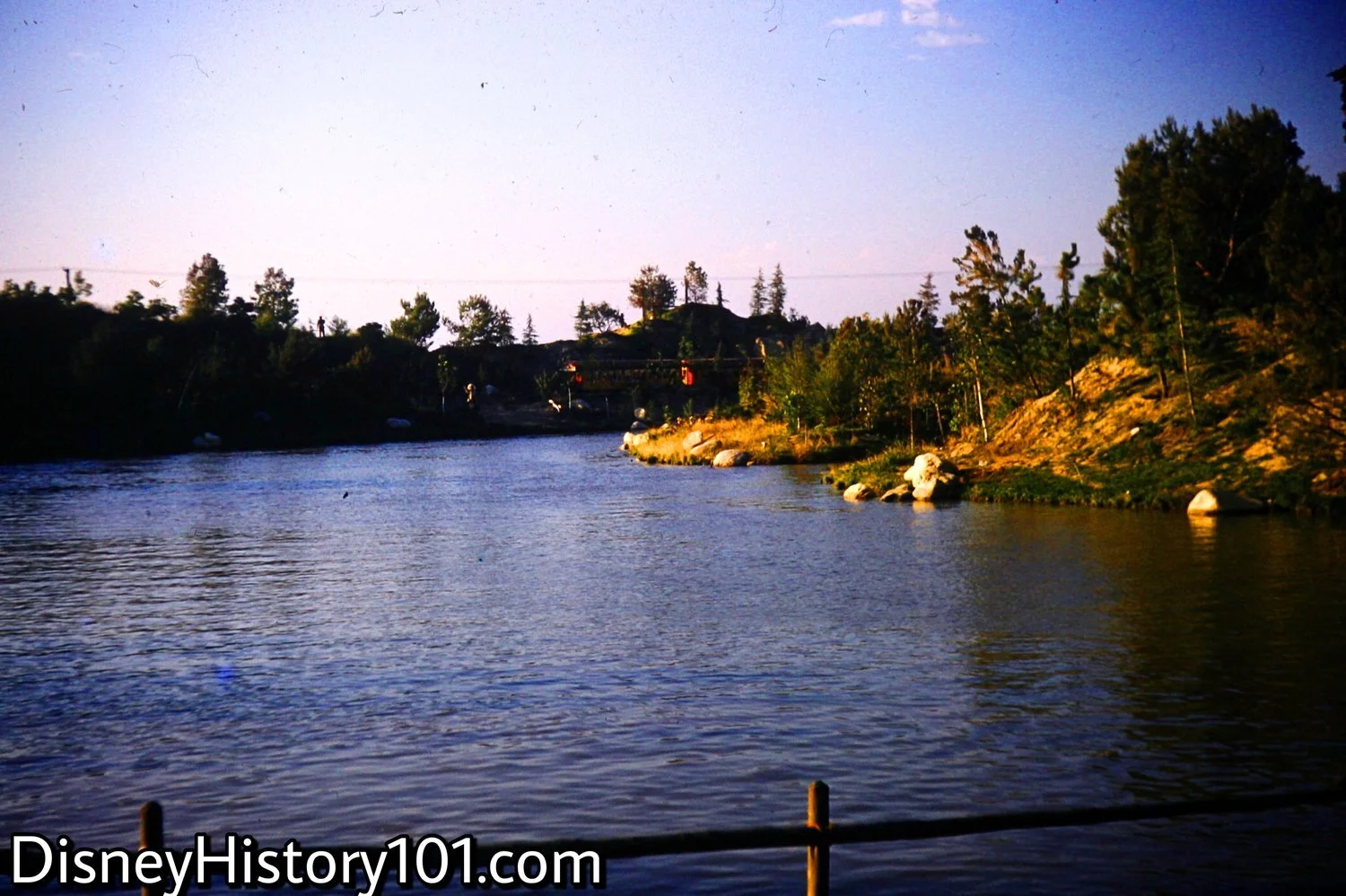 We’re not far from the boundary of  Indian Territory  on the northern side of Tom Sawyer Island. 